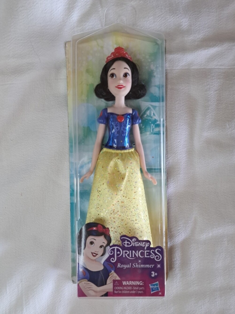 New Disney Snow White Royal Shimmer Princess Fashion Doll